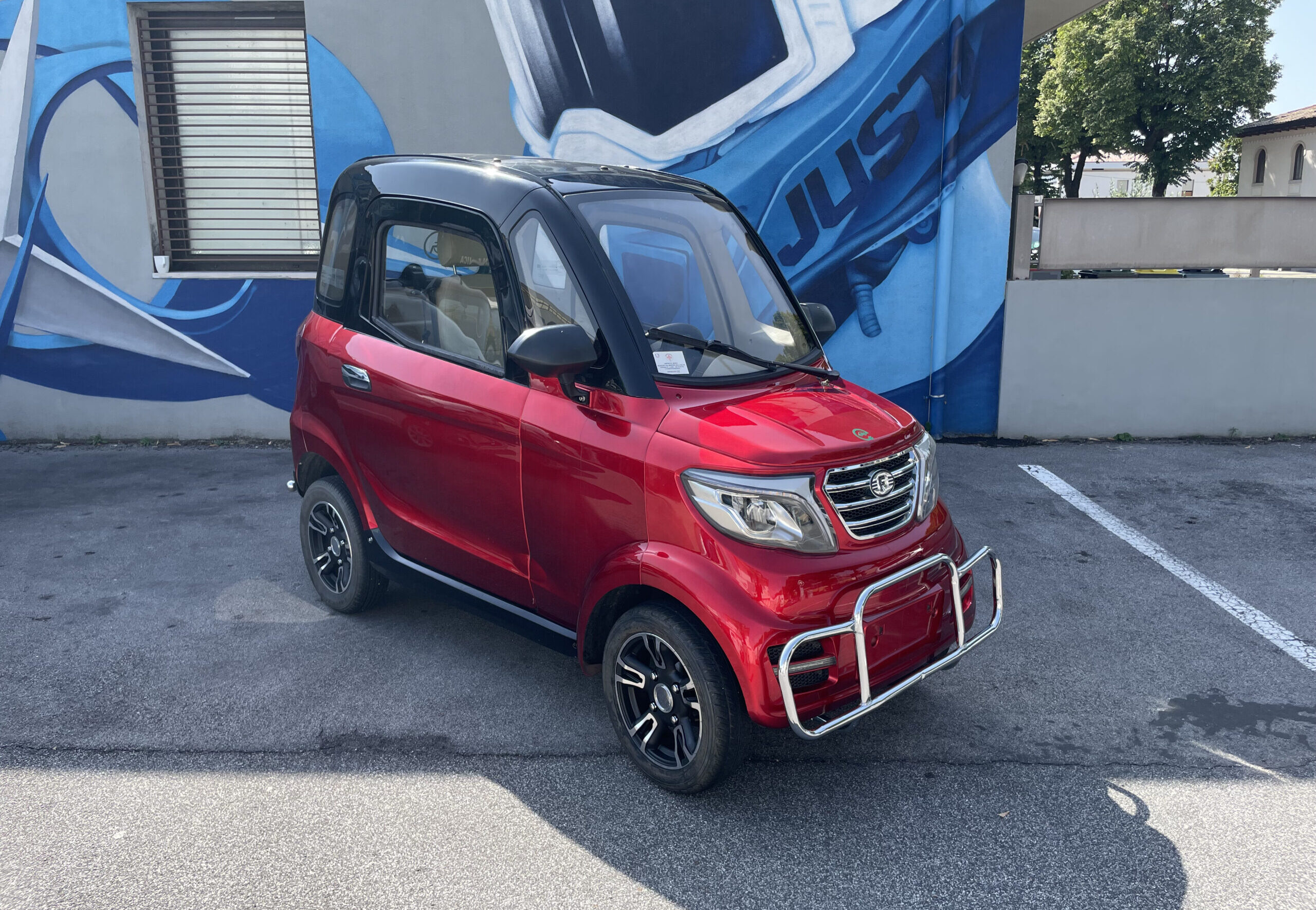 Auto elettrica senza patente usata rossa
