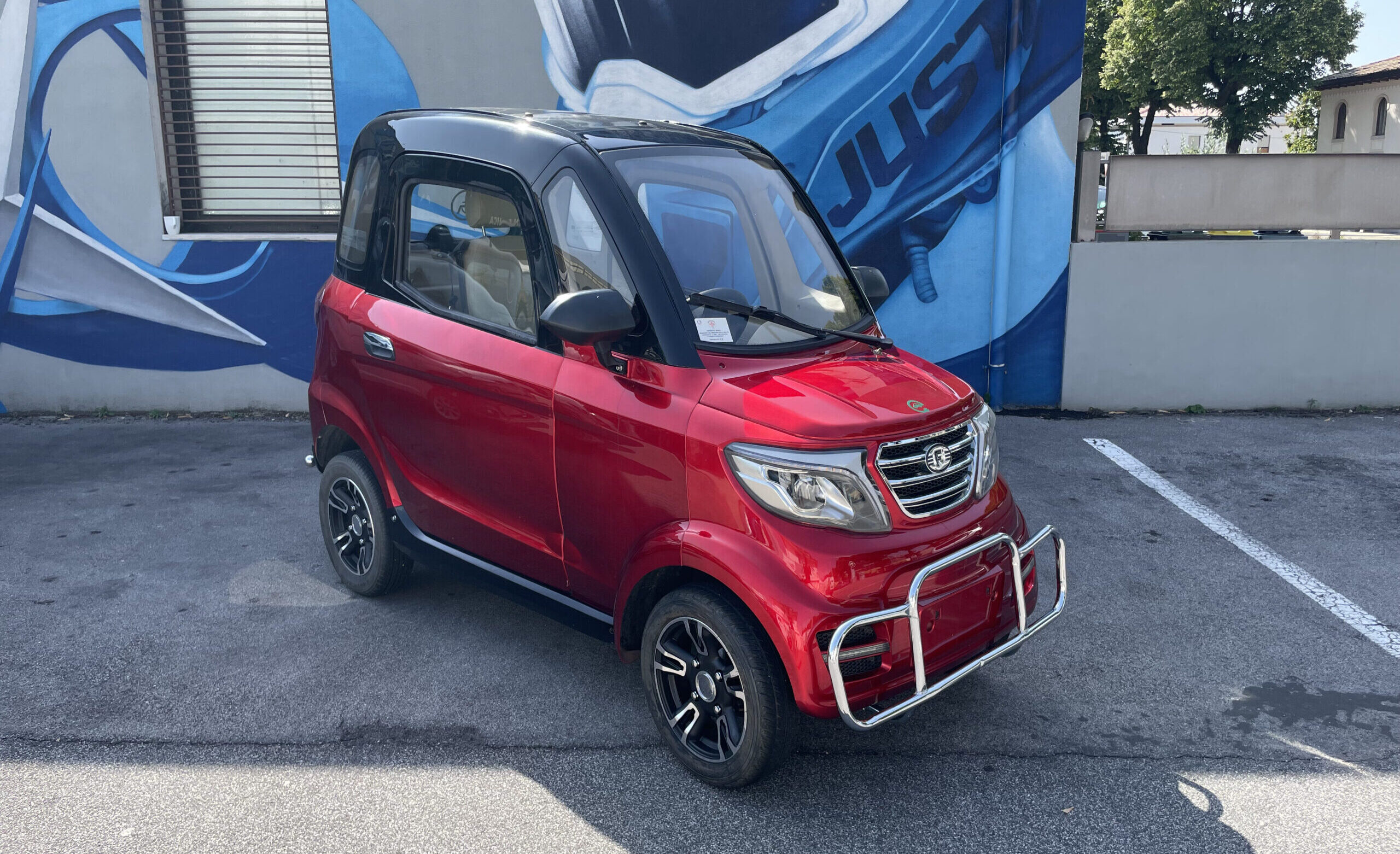 Auto elettrica senza patente usata rossa
